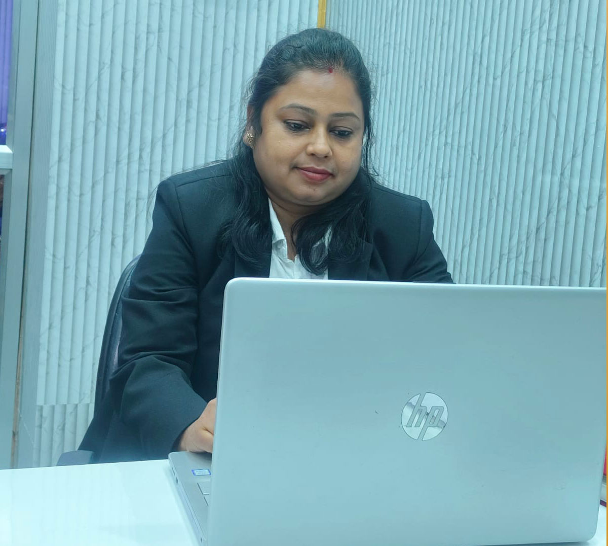 Santa Rani Ray Das-Labour Resource Officer